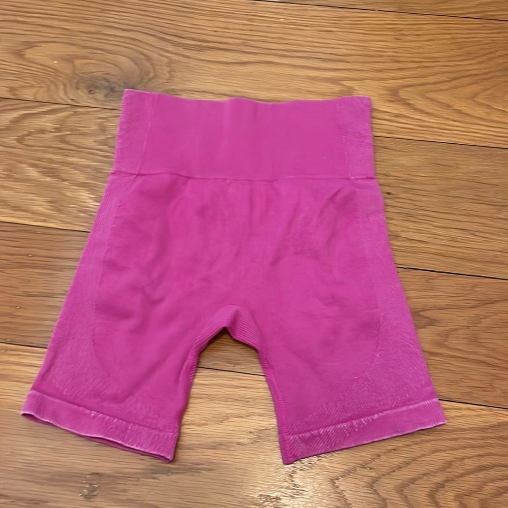 Women’s magenta biker shorts
